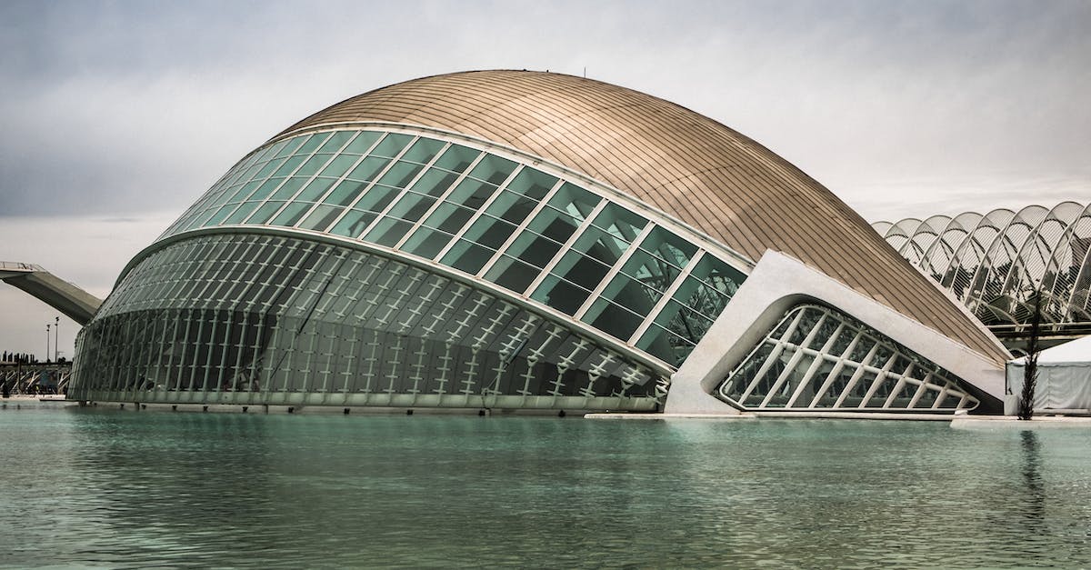 Valencia Drooggelegde Rivier: Ontdekkingstocht Door Turia Garten