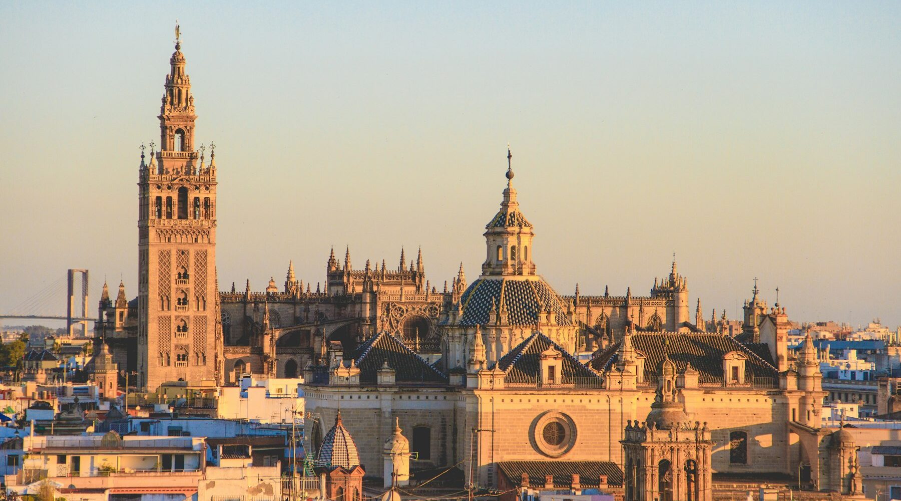 La Giralda: Het Iconische Symbool van Sevilla