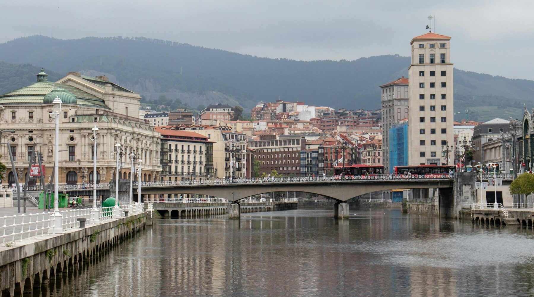 La Ribera Bilbao: Mijn Gids voor Deze Wijk